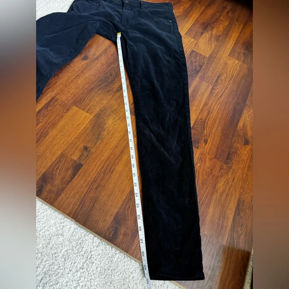 AG Adriano Goldschmied The Farrah High Rise Skinny Black Corduroy’s Size 30